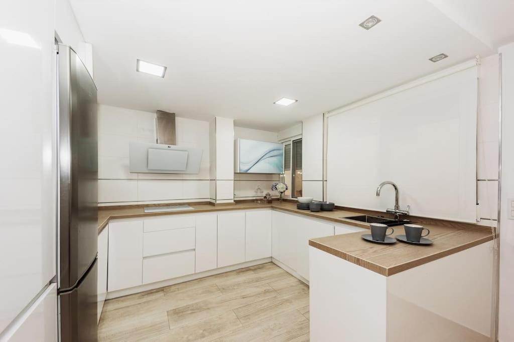 Modern First Line Apartment Almunecar Exterior photo